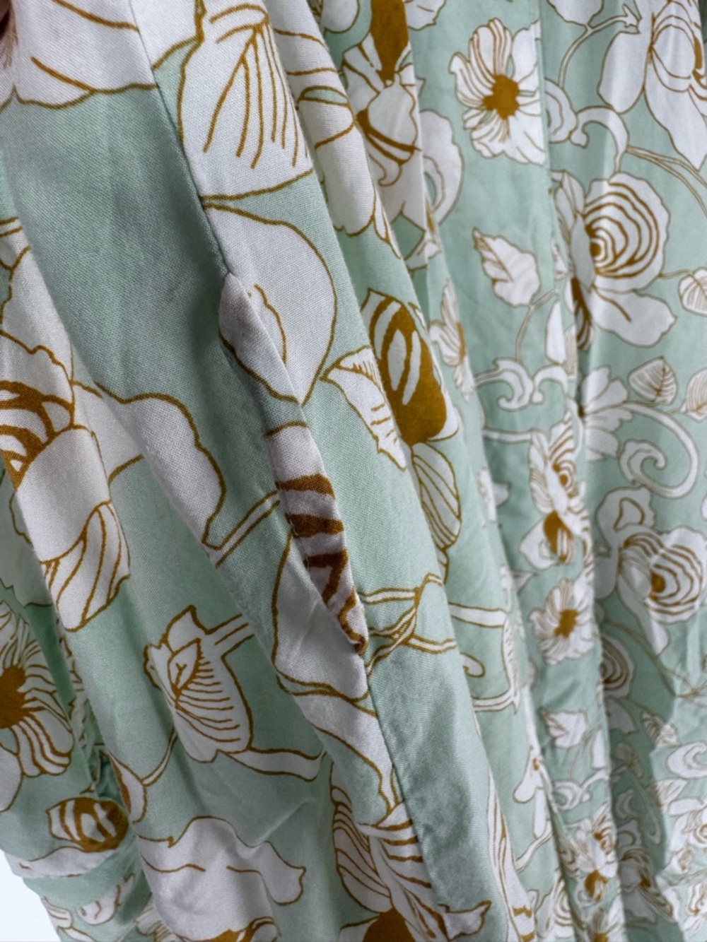 Tranquil & True Light Mint Green Floral Lightweight Robe Size L/XL - Picture 6 of 7